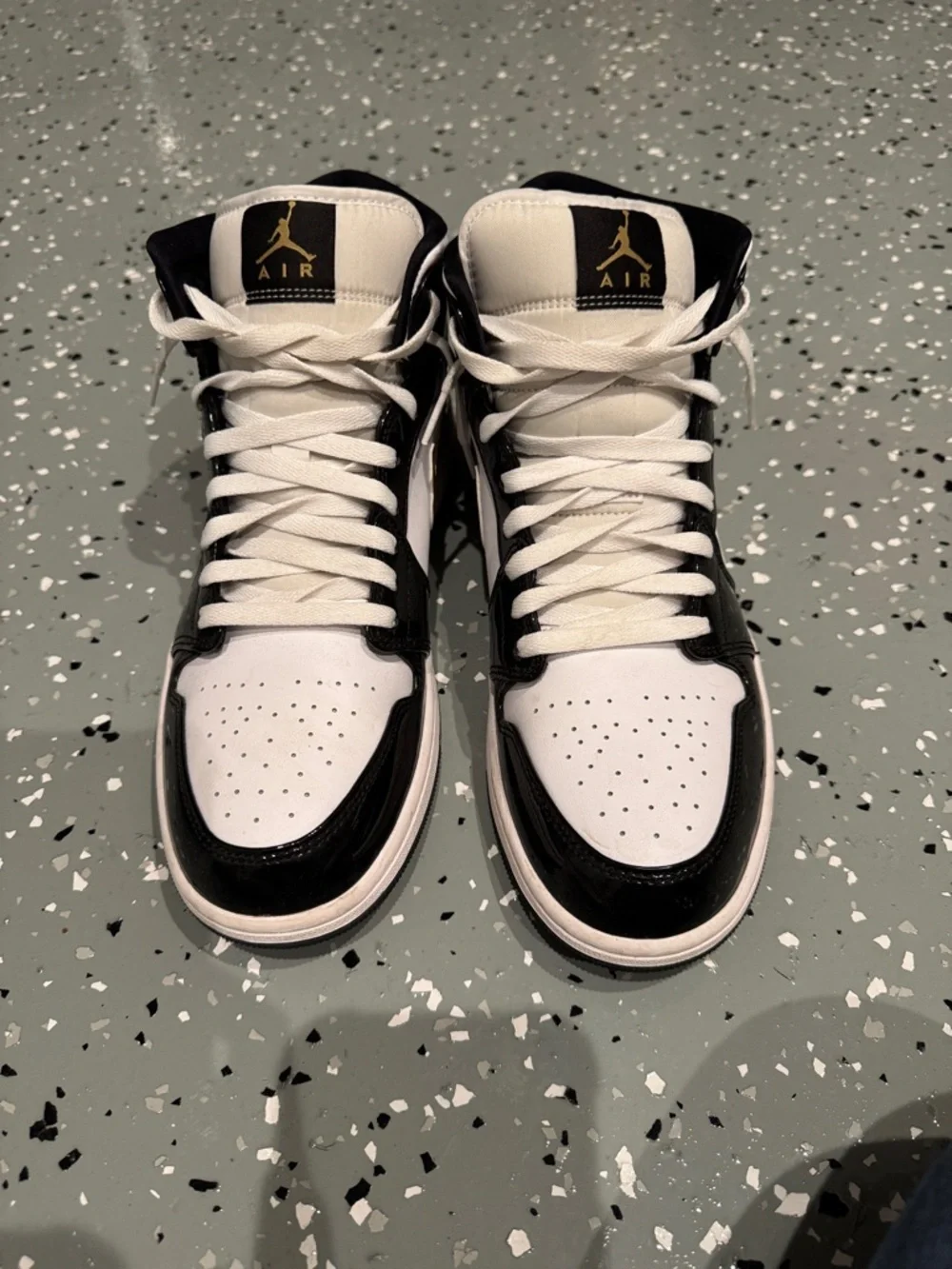 Nike Air Jordan 1 Mid - White / Black with Gold Jumpman